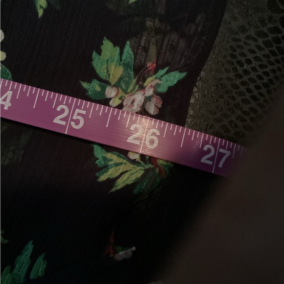 Plus Size Liz Claiborne Black Floral Sheer Blouse, Size 2X - Picture 7 of 8